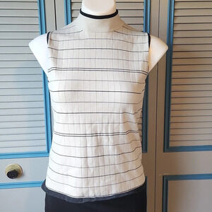 Rafaella Sleeveless Turtleneck Top in Cream and Black